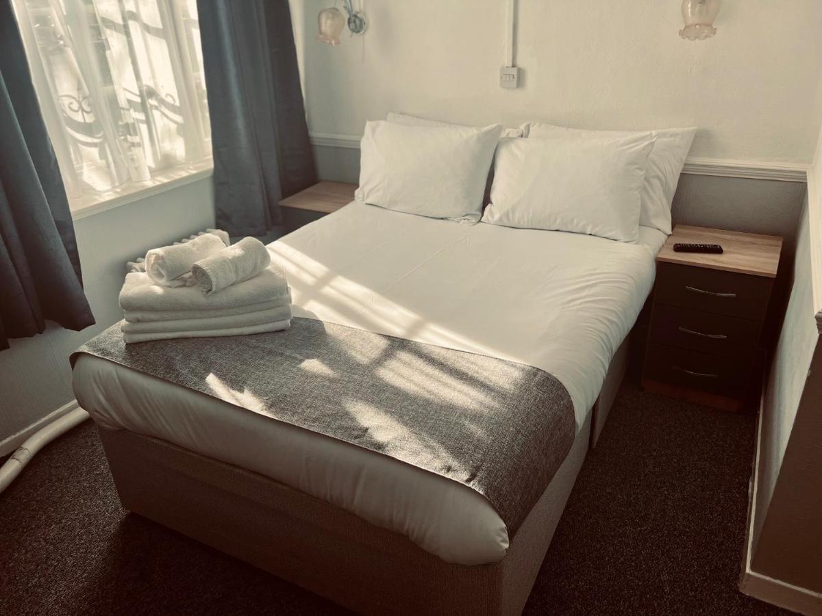 Chatterley Sneyd Arms Hotel Tunstall מראה חיצוני תמונה